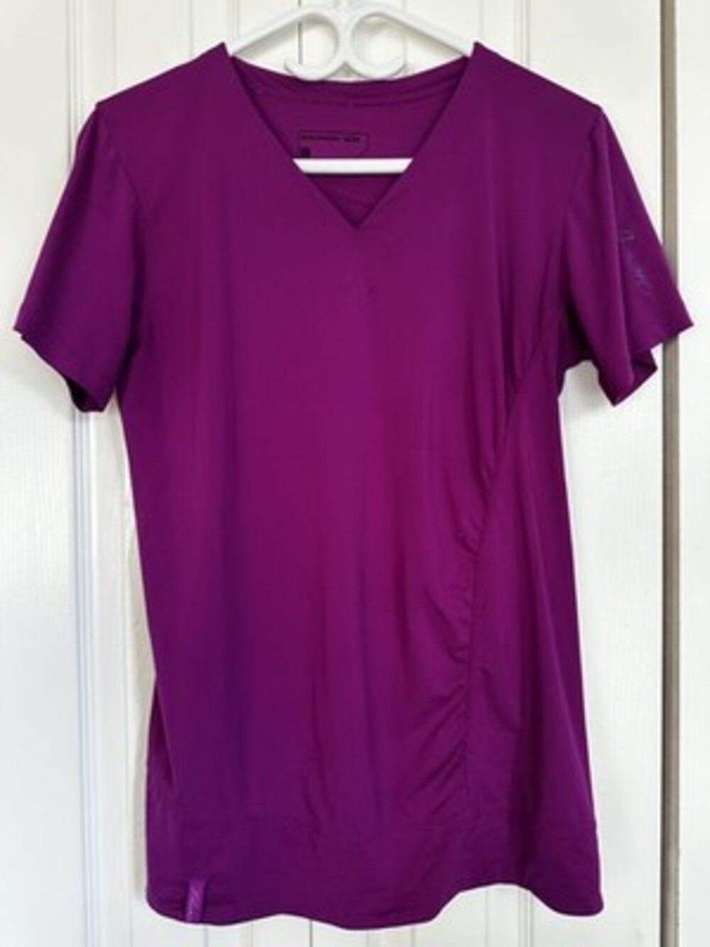Salomon Women's V-Neck Athletic Activewear Top in Magenta #49